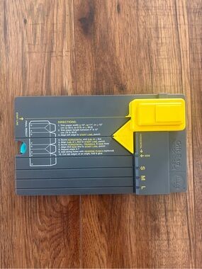 We R Memory Keepers Gift Bag Punch Board Paper Craft Scrapbooking Tool Complete